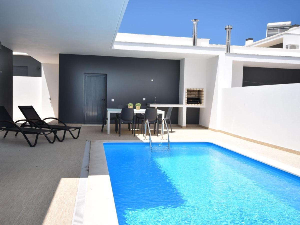 Modern Villa With Private Pool Near The Beautiful Beach Of Foz De Arelho Nadadouro Esterno foto