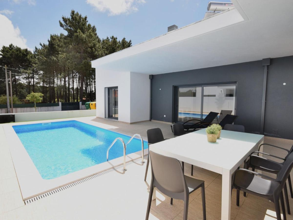 Modern Villa With Private Pool Near The Beautiful Beach Of Foz De Arelho Nadadouro Esterno foto
