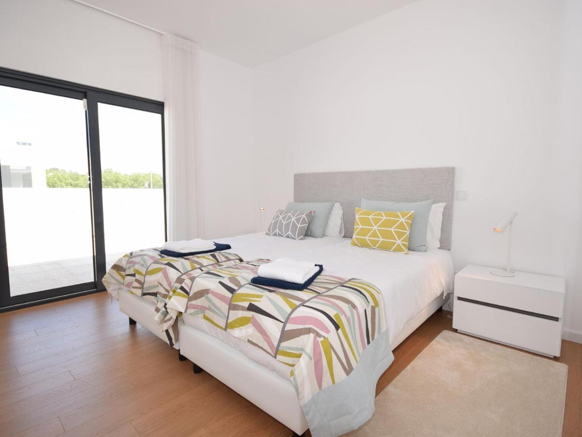 Modern Villa With Private Pool Near The Beautiful Beach Of Foz De Arelho Nadadouro Esterno foto