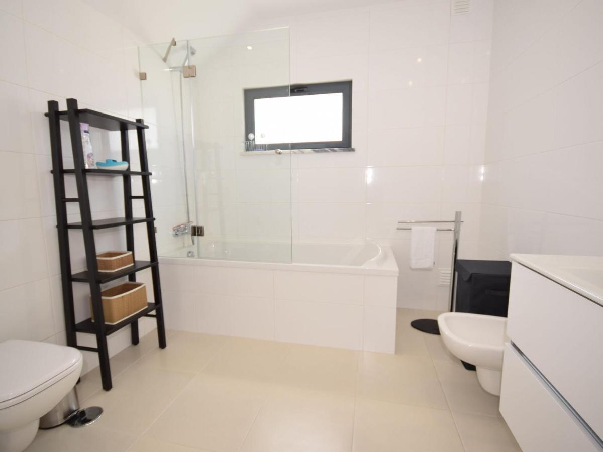 Modern Villa With Private Pool Near The Beautiful Beach Of Foz De Arelho Nadadouro Esterno foto