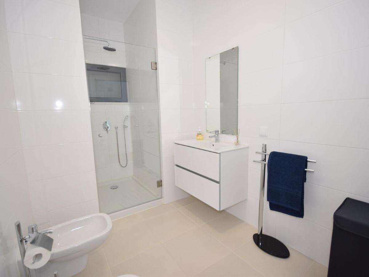 Modern Villa With Private Pool Near The Beautiful Beach Of Foz De Arelho Nadadouro Esterno foto